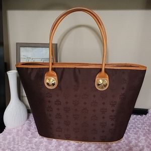 MCM zipped tote